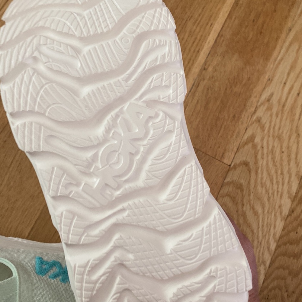 Hoka One One Restore TC Slip On Womens sneakers.Unisex - Picture 5 of 9